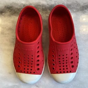 Native Jefferson Shoes Red